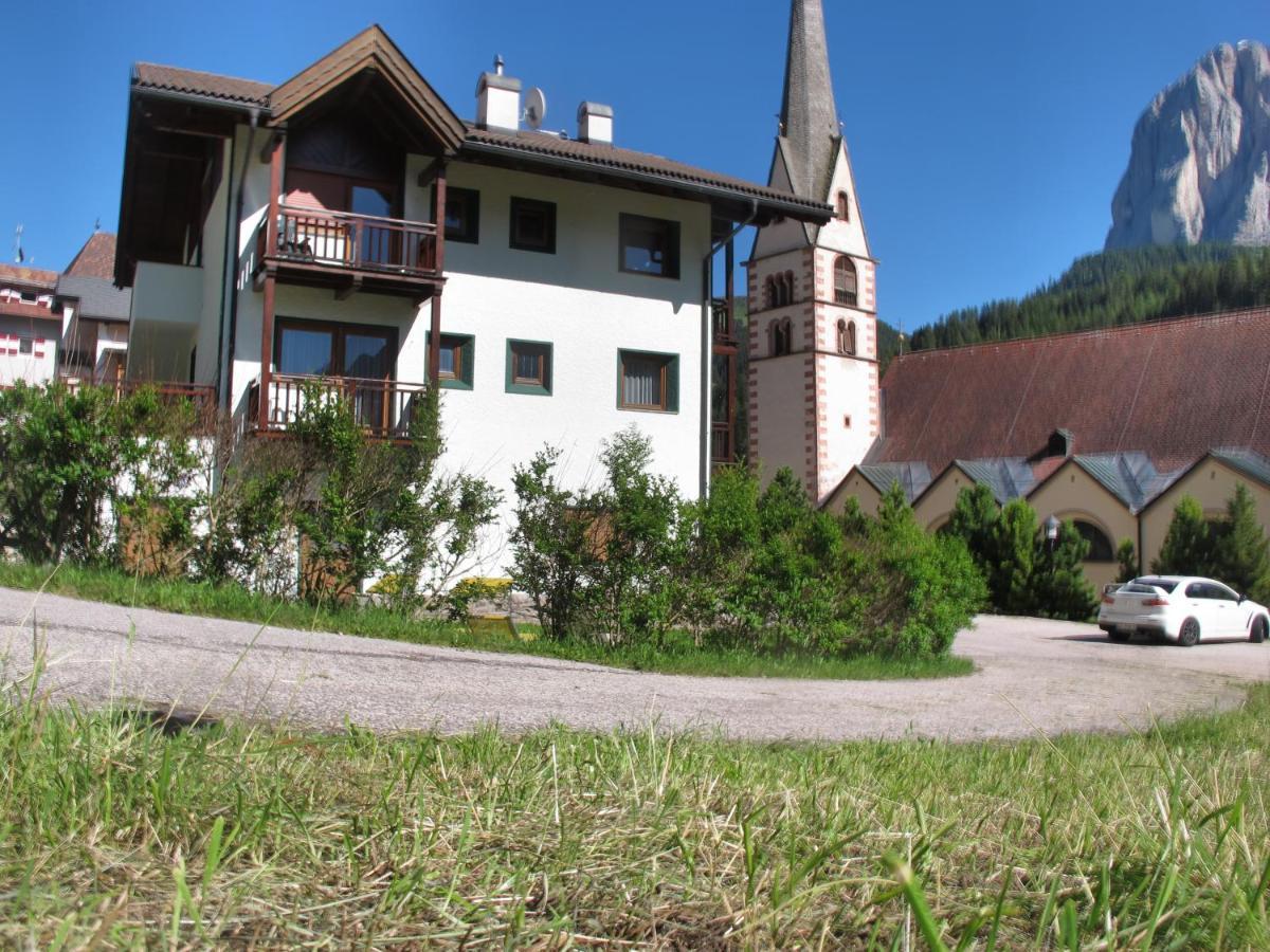 Villa Ula Verda- Apartments Marianna Santa Cristina Val Gardena Εξωτερικό φωτογραφία