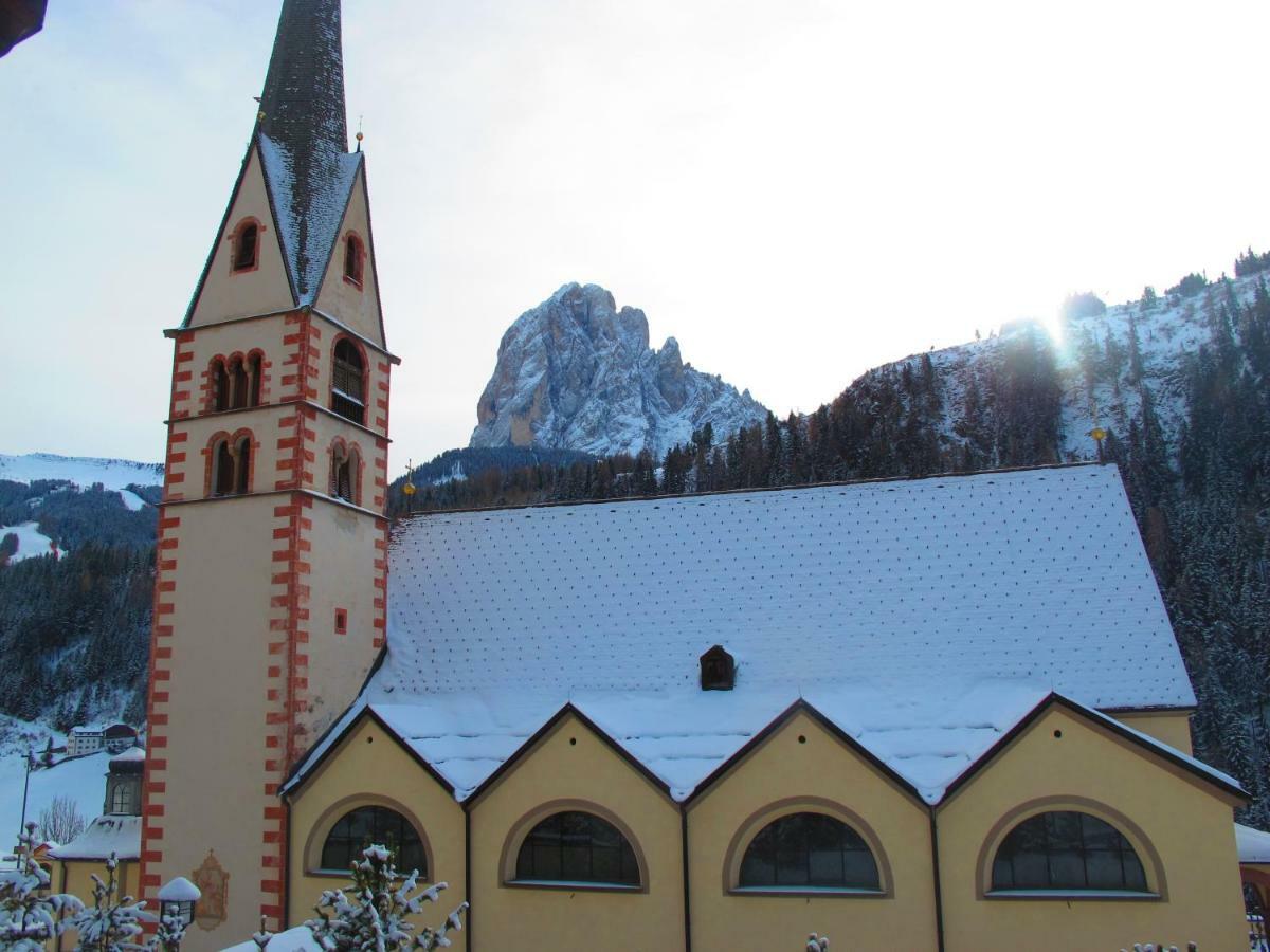 Villa Ula Verda- Apartments Marianna Santa Cristina Val Gardena Εξωτερικό φωτογραφία
